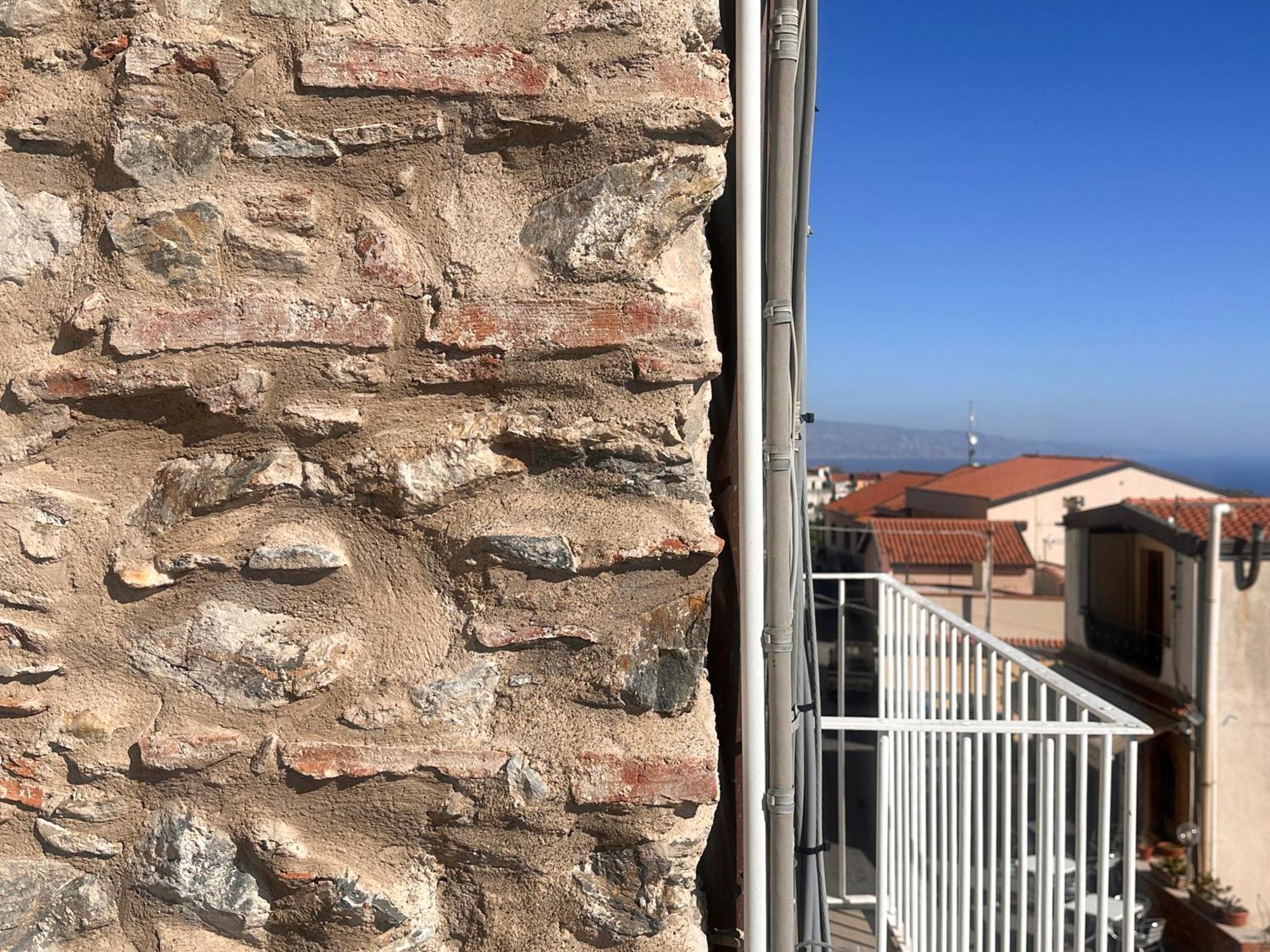 Due Sicilie Maison De Charme Casalvecchio Siculo Bagian luar foto