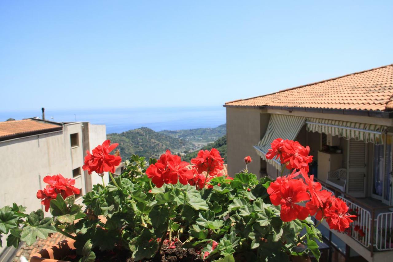 Due Sicilie Maison De Charme Casalvecchio Siculo Bagian luar foto